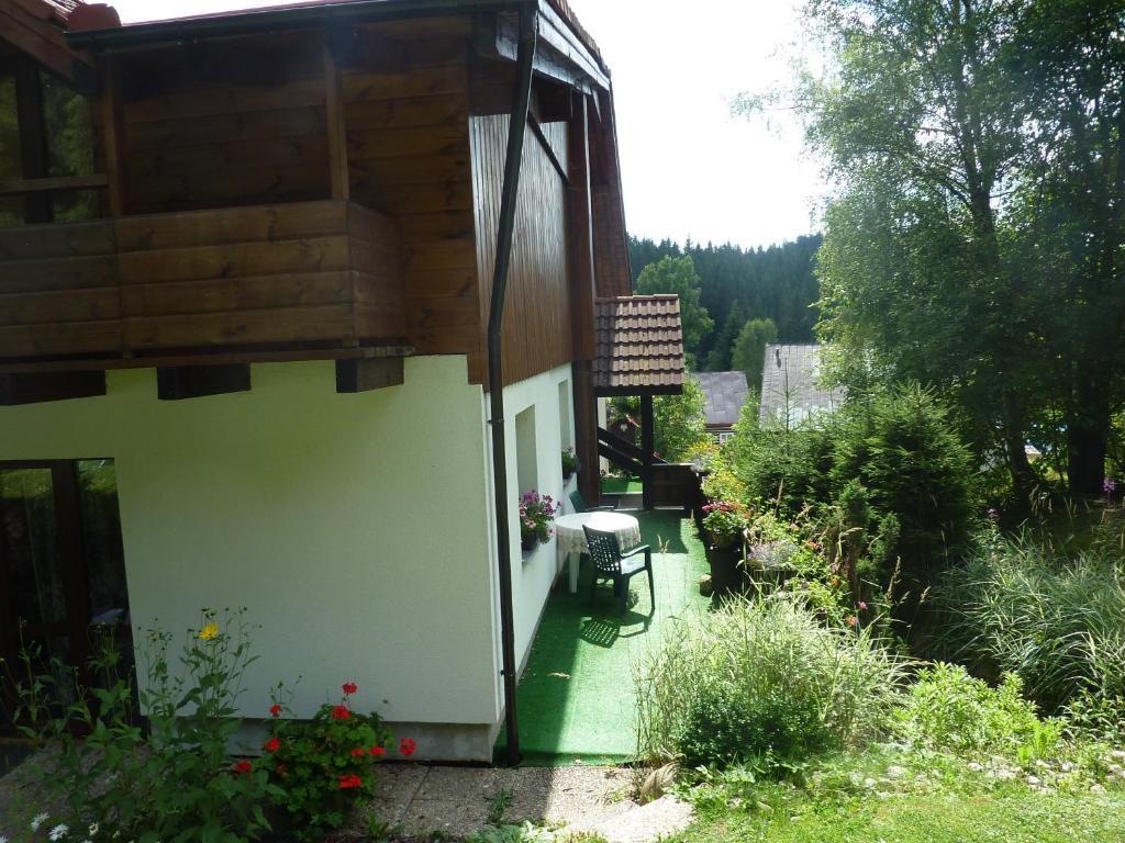 Pension Pretty Harrachov Exteriör bild